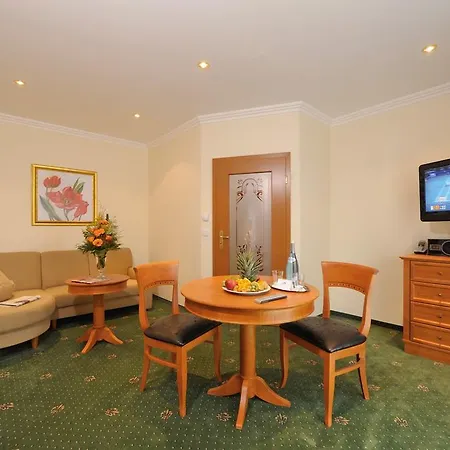 Hotel Schweizer Hof Thermal Und Vital Resort (Adults Only) 4*